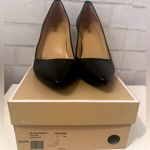 Michael Kors black leather pumps